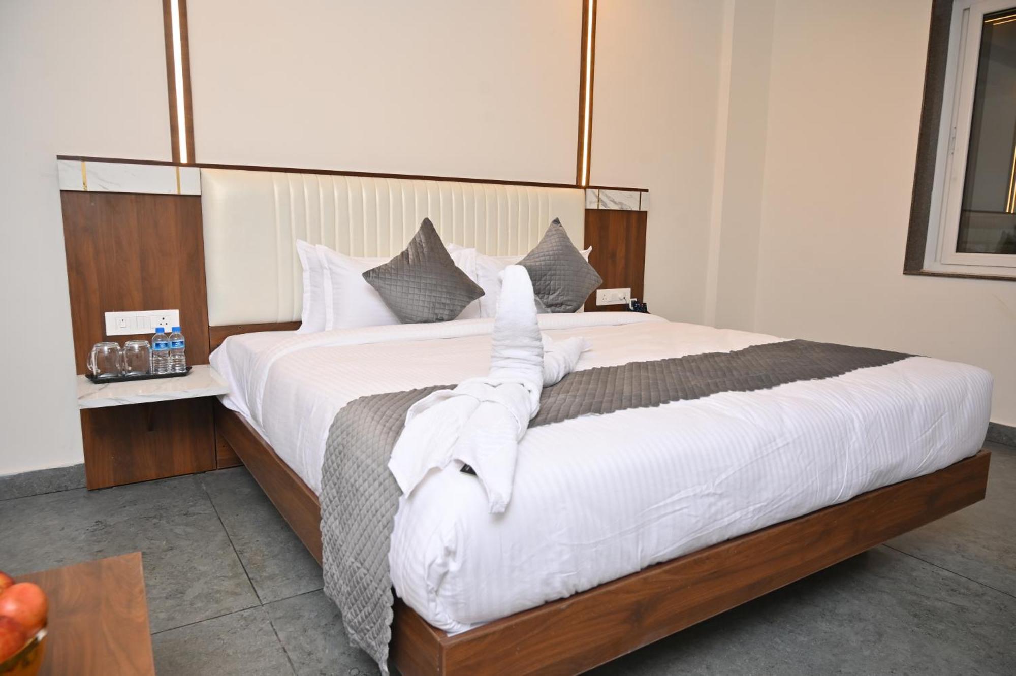 Hotel Shri Devi Comforts Inn Bhatkal المظهر الخارجي الصورة