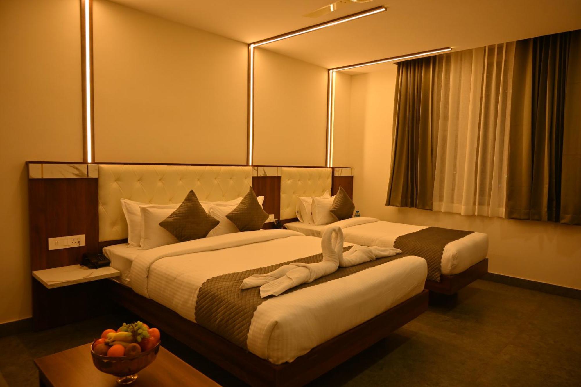 Hotel Shri Devi Comforts Inn Bhatkal المظهر الخارجي الصورة