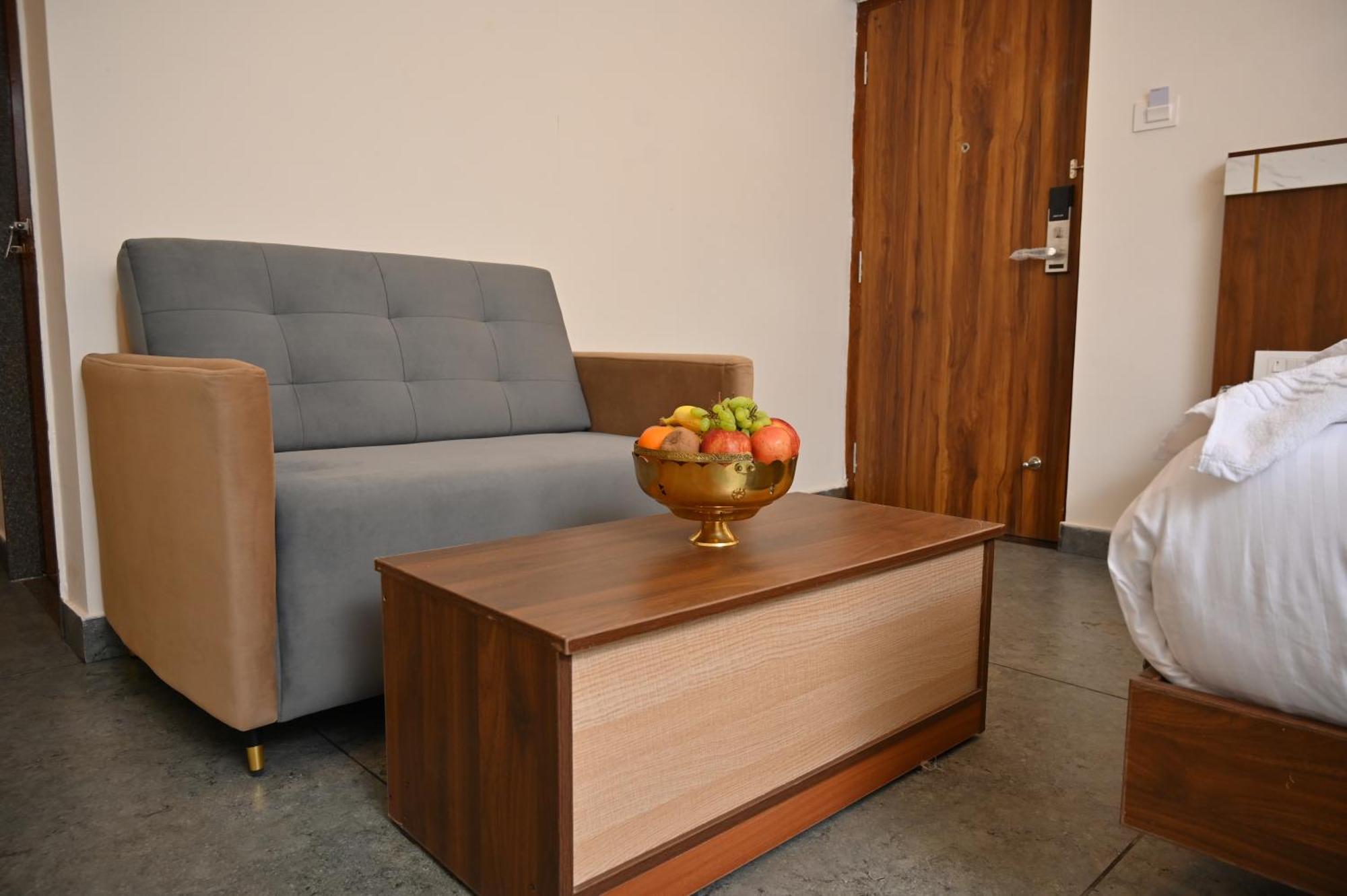 Hotel Shri Devi Comforts Inn Bhatkal المظهر الخارجي الصورة