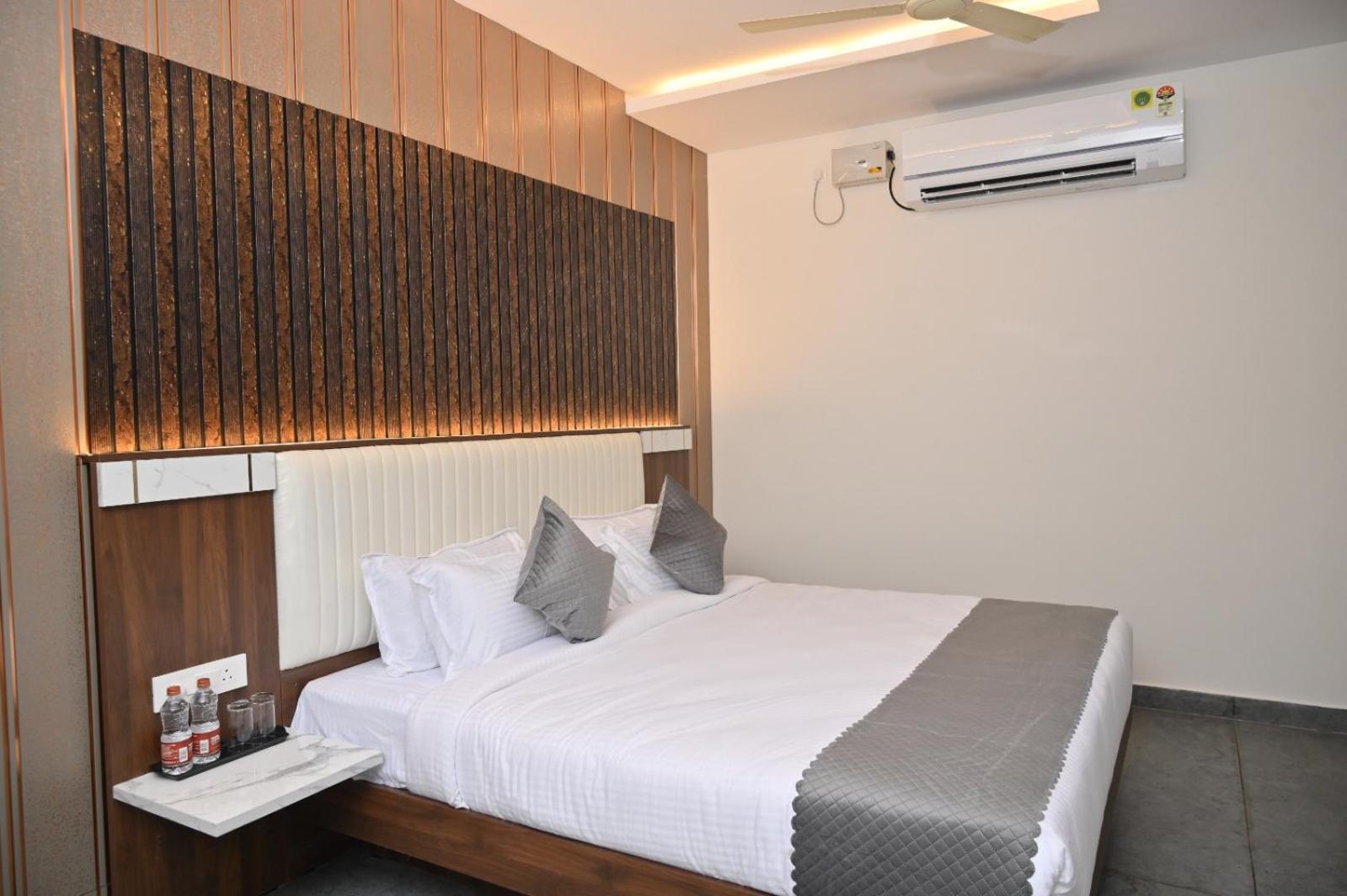 Hotel Shri Devi Comforts Inn Bhatkal المظهر الخارجي الصورة